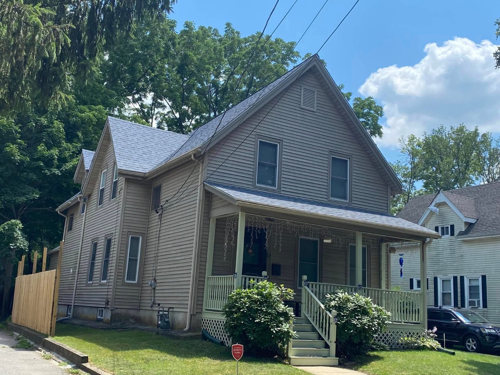 Projects Front view of a new roof on a customer home in Massachusetts