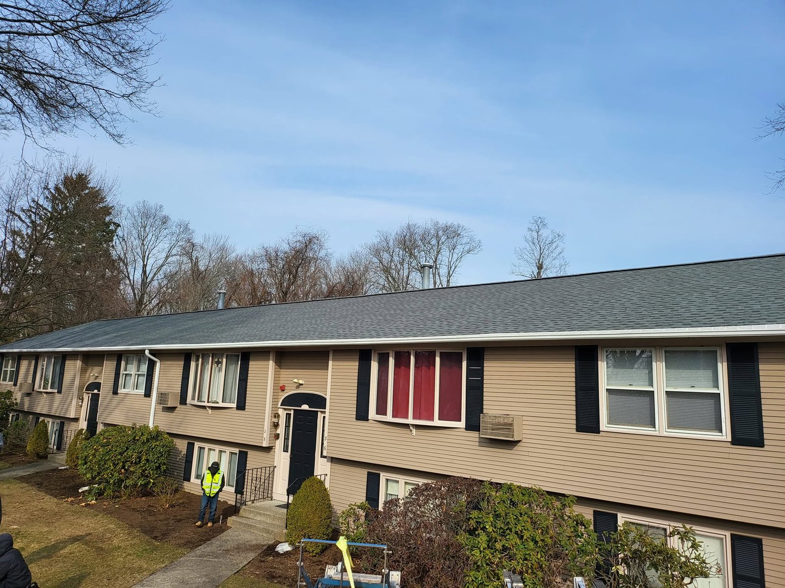 Projects New roof on a ranch style home in Massachusetts